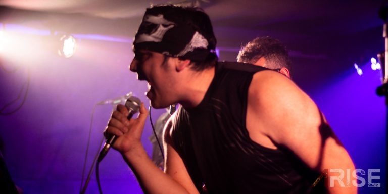 Galería fotográfica: Rock & Folk – La Pilsen Doble Trio y Briselas en Santiago